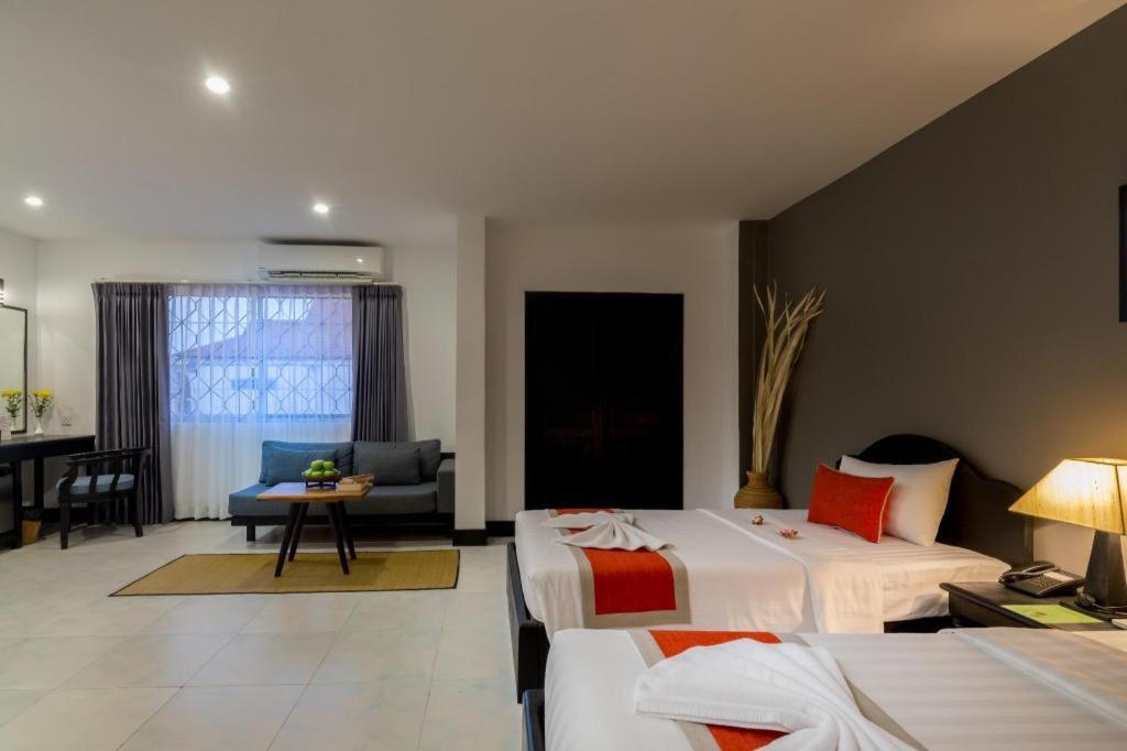 The Cyclo Siem Reap Hotel Exterior photo