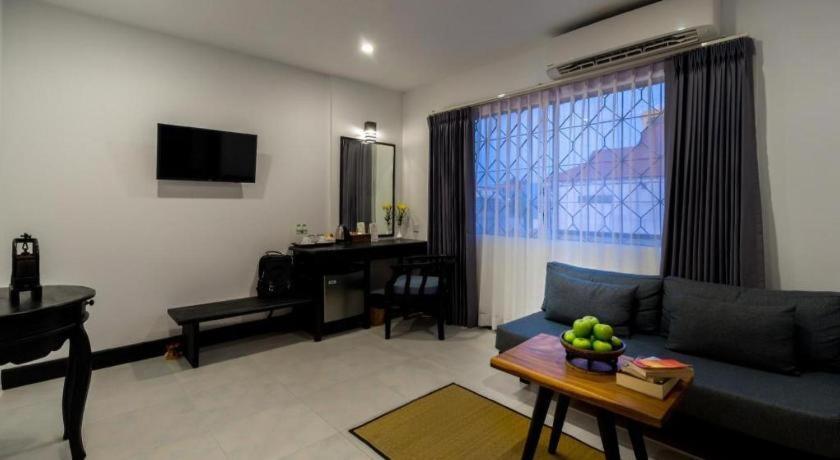 The Cyclo Siem Reap Hotel Exterior photo