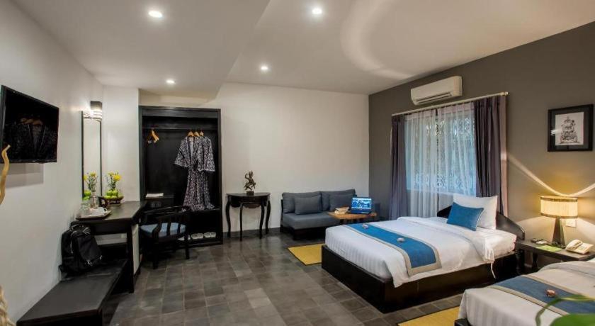 The Cyclo Siem Reap Hotel Exterior photo